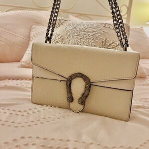 Elegant Cream Shoulder Bag